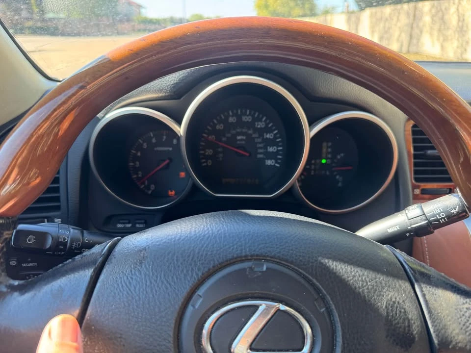 2002 Lexus SC430 - Image 11 of 12