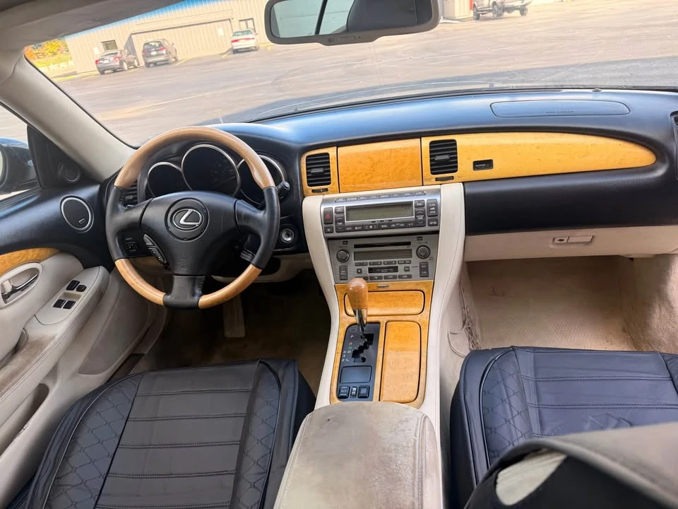 2002 Lexus SC430 - Image 2 of 10