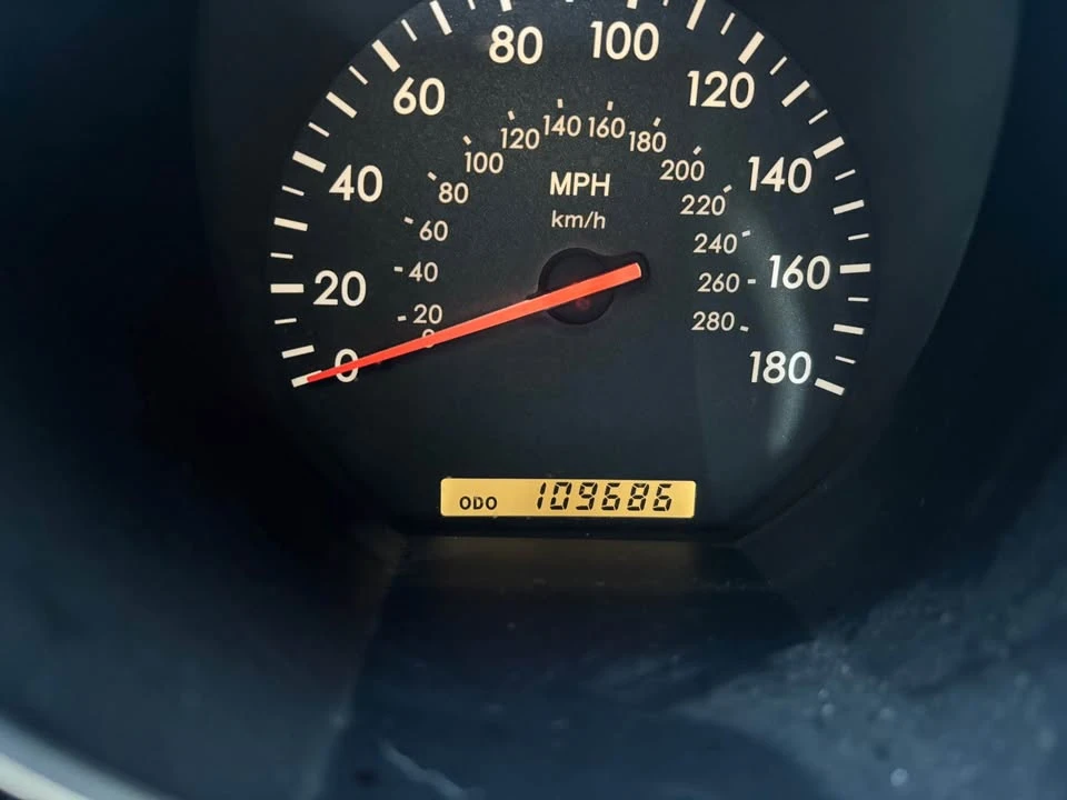 2002 Lexus SC430 - Image 10 of 11
