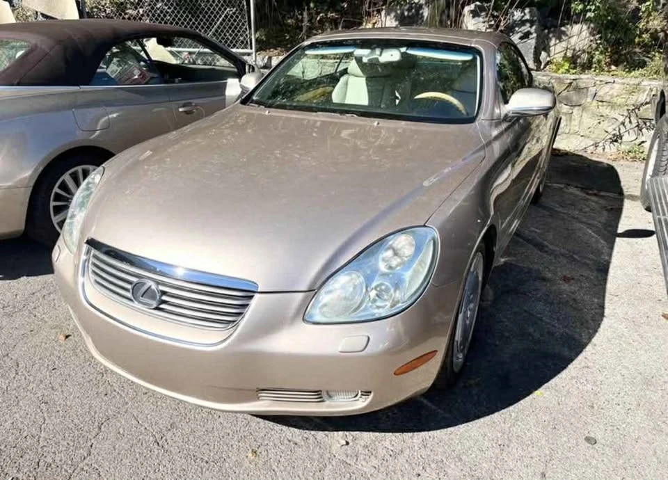 2002 Lexus SC430 - Image 10 of 10