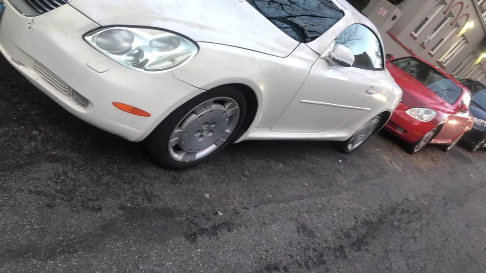 2002 Lexus SC430 - Image 11 of 17