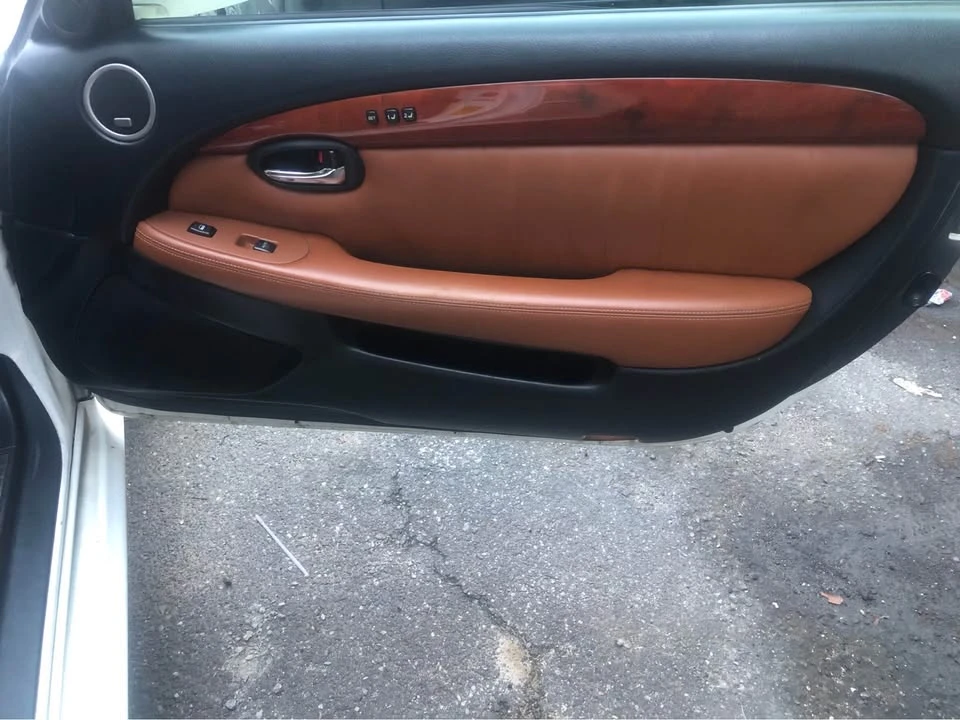 2002 Lexus SC430 - Image 10 of 17