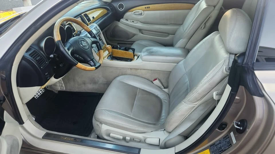2002 Lexus SC430 - Image 7 of 12