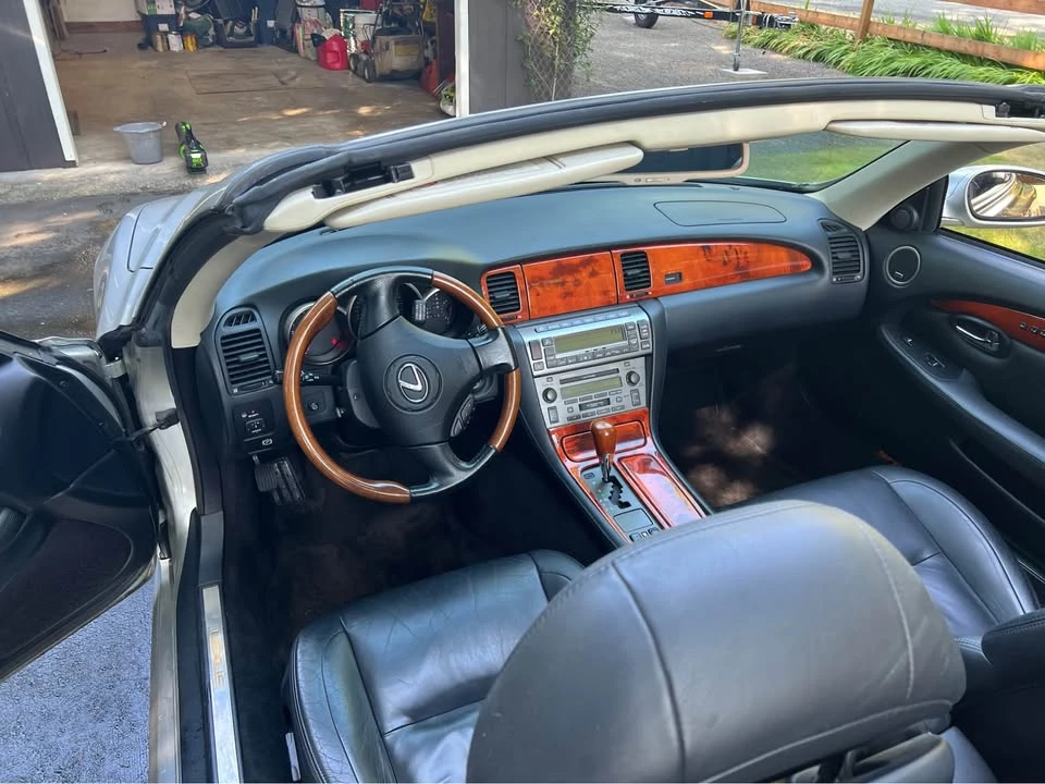 2002 Lexus SC430 - Image 2 of 7