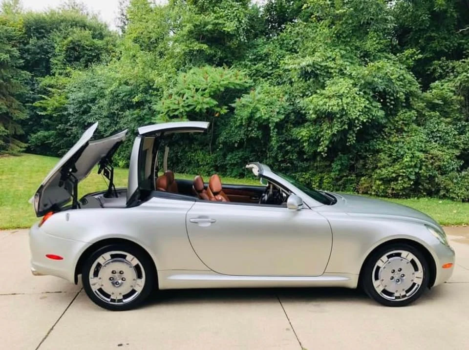 2002 Lexus SC430 - Image 9 of 15