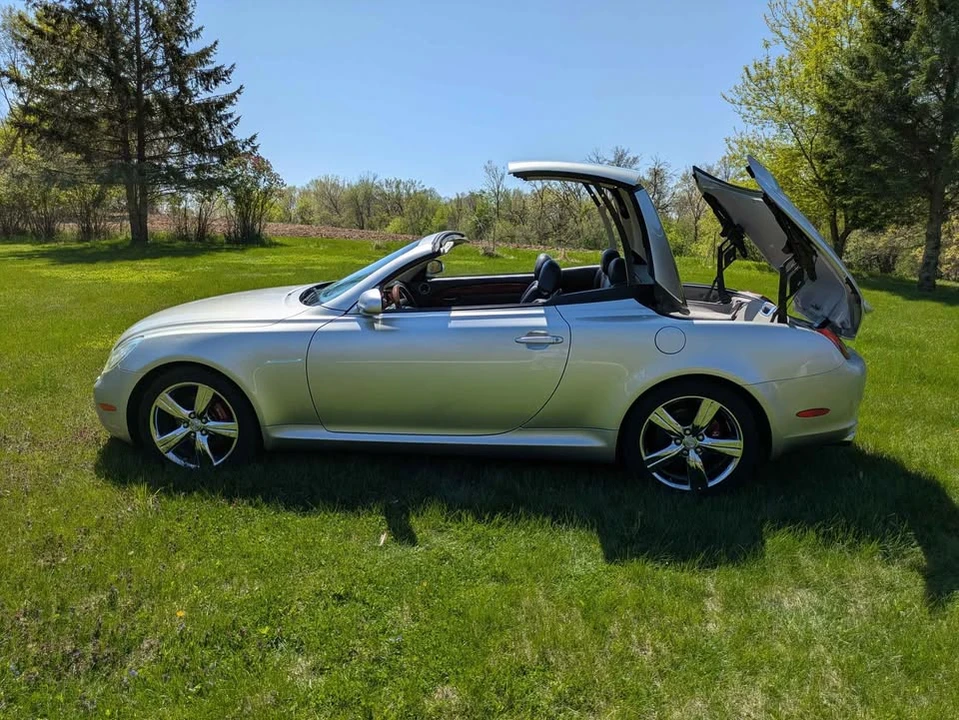 2002 Lexus SC430 - Image 2 of 9