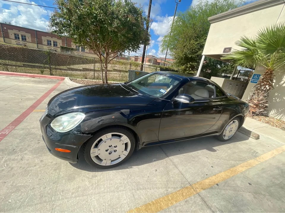 2002 Lexus SC430 - Image 3 of 12