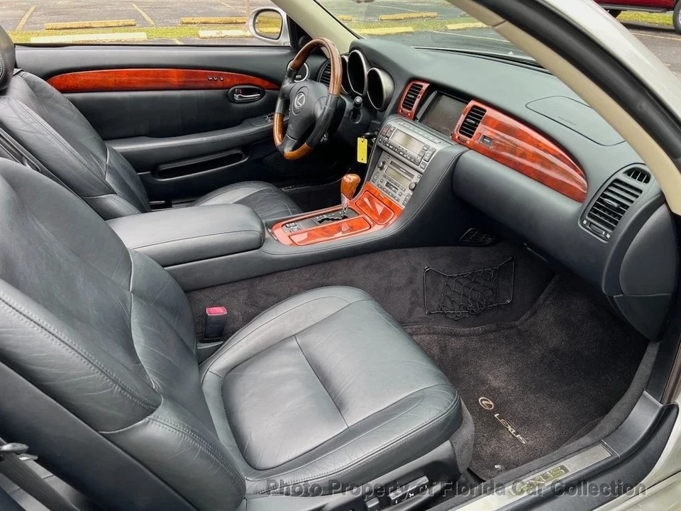 2002 Lexus SC430 - Image 9 of 12