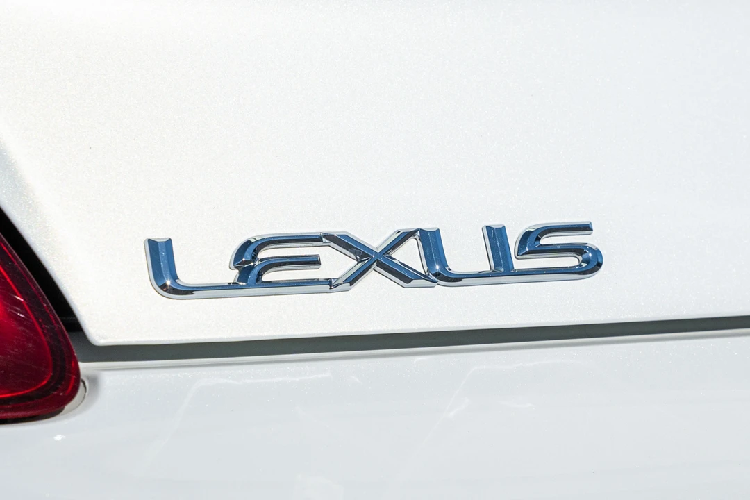 2002 Lexus SC430 - Image 24 of 31