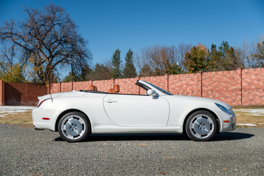 2002 Lexus SC430 - Image 10 of 31