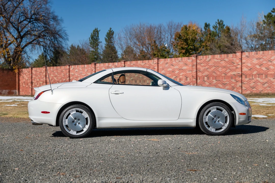 2002 Lexus SC430 - Image 16 of 31
