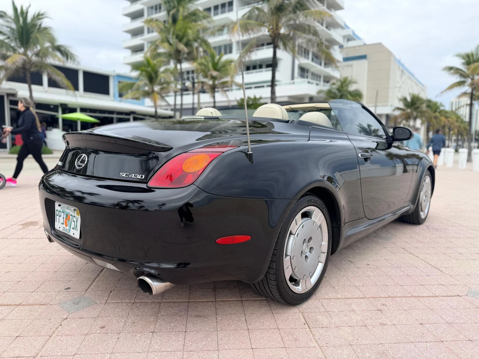 2002 Lexus SC430 - Image 13 of 31