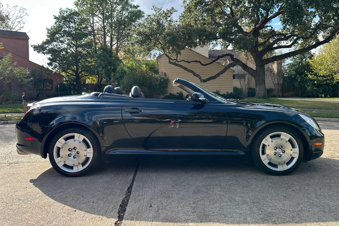 2002 Lexus SC430 - Image 3 of 31
