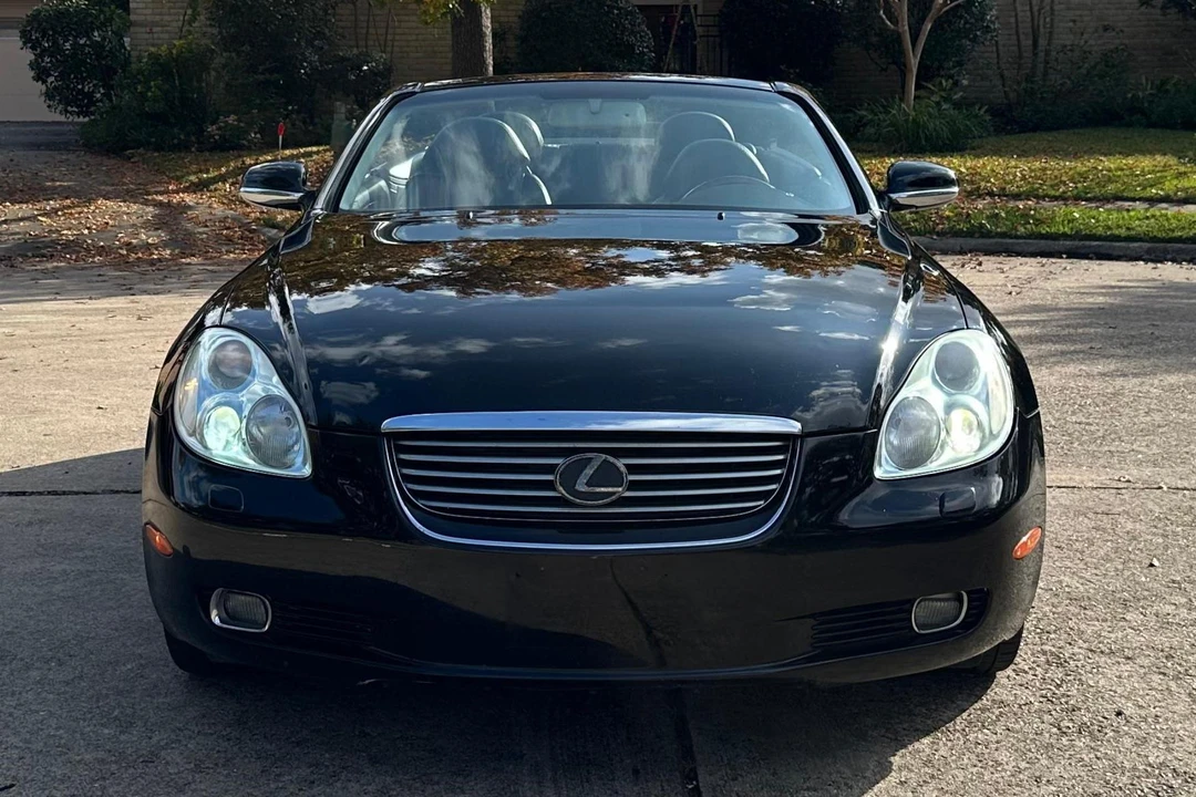 2002 Lexus SC430 - Image 2 of 31