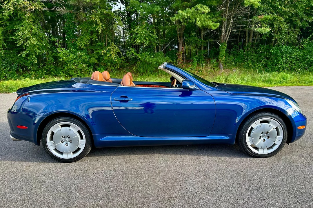 2002 Lexus SC430 - Image 3 of 31