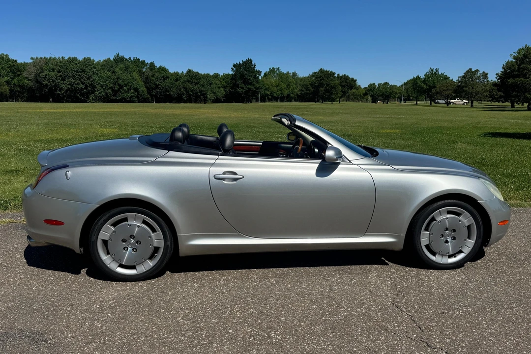2002 Lexus SC430 - Image 3 of 31