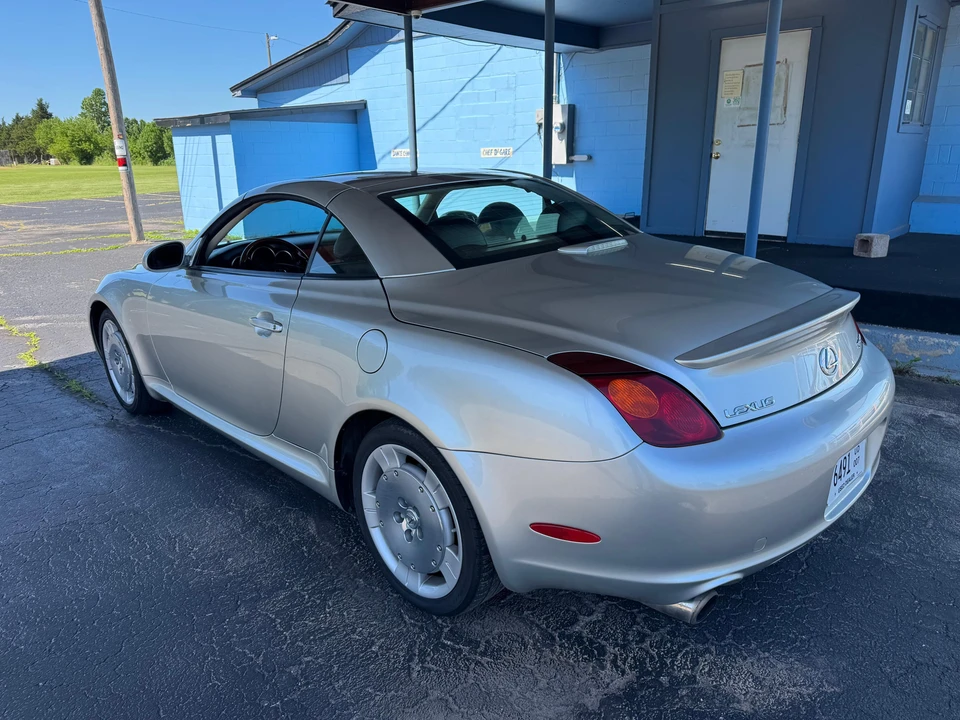 2002 Lexus SC430 - Image 16 of 31