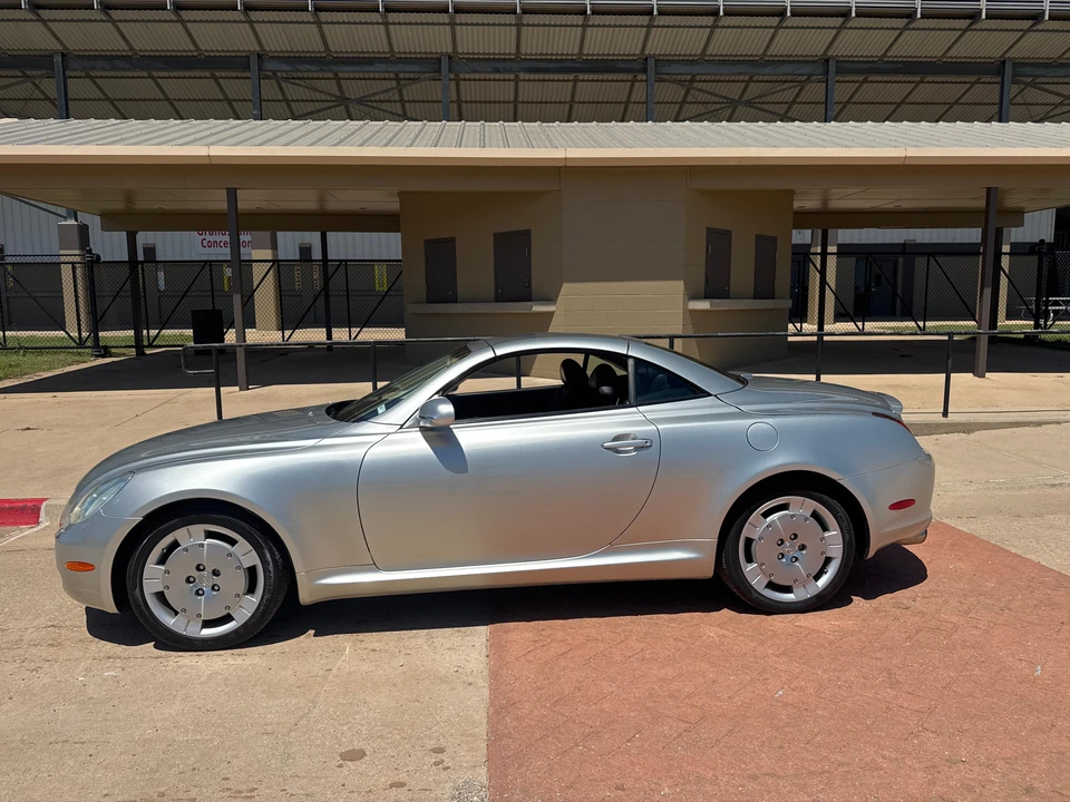 2002 Lexus SC430 - Image 11 of 31