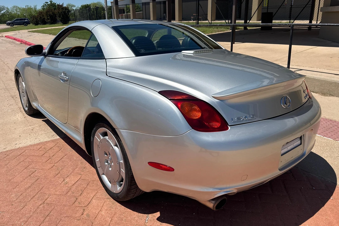 2002 Lexus SC430 - Image 4 of 31