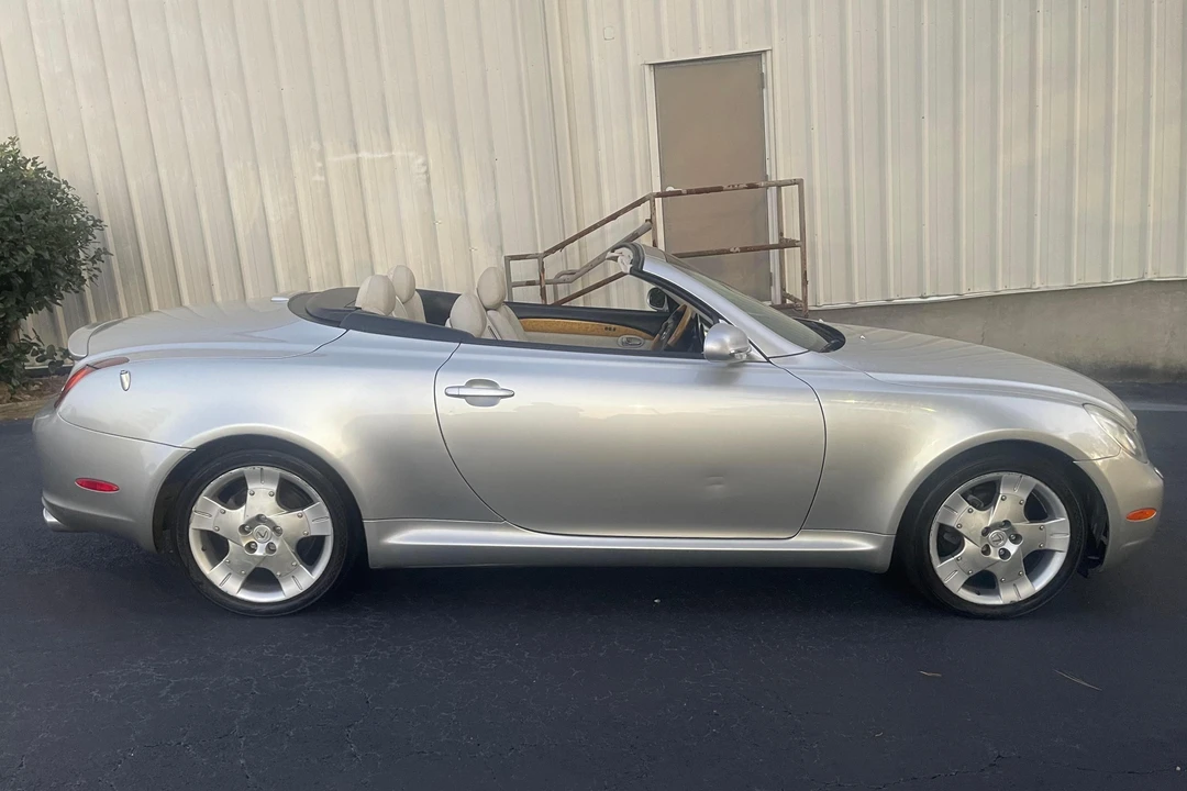 2002 Lexus SC430 - Image 3 of 31