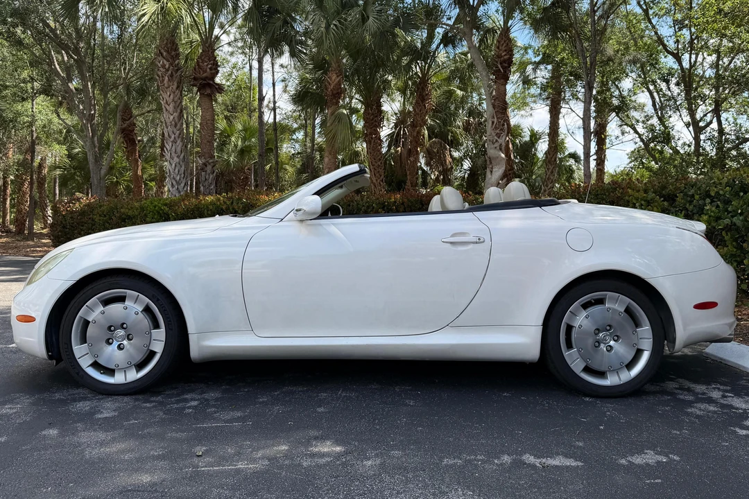 2002 Lexus SC430 - Image 3 of 31
