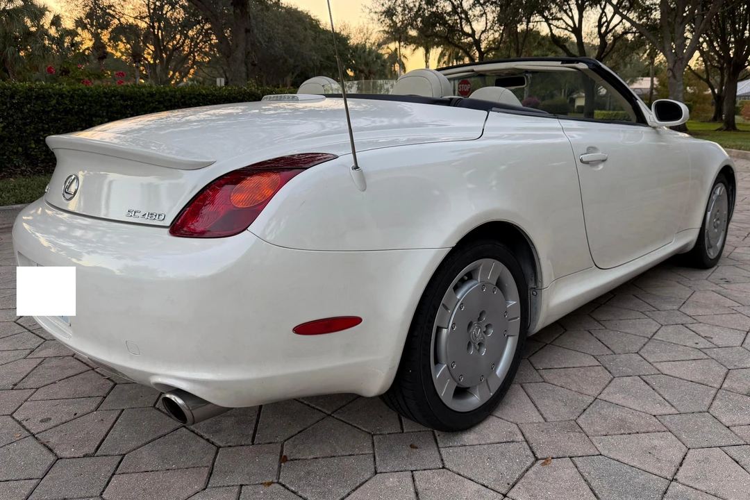 2002 Lexus SC430 - Image 4 of 31
