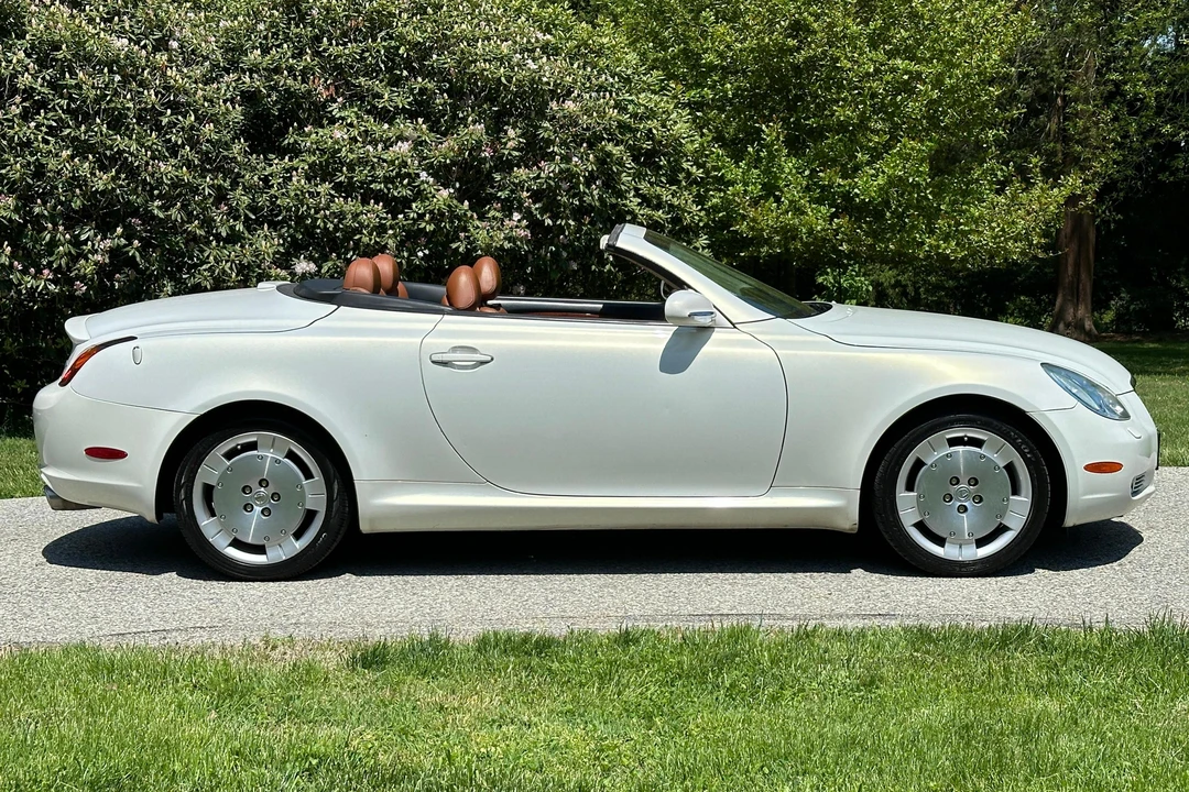 2002 Lexus SC430 - Image 3 of 31