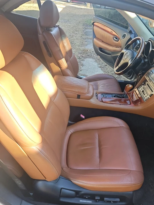 2002 Lexus SC430 - Image 10 of 15