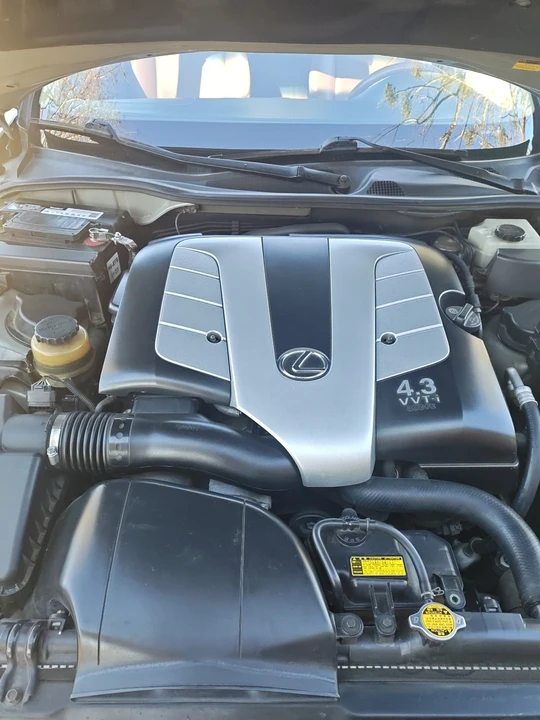 2002 Lexus SC430 - Image 11 of 15