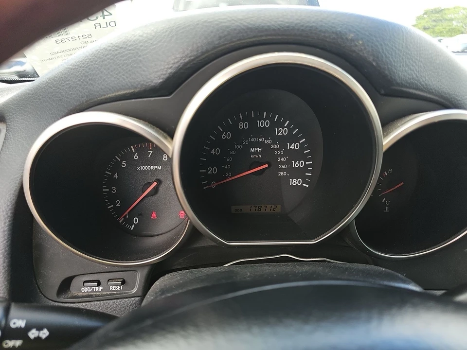 2002 Lexus SC430 - Image 10 of 17