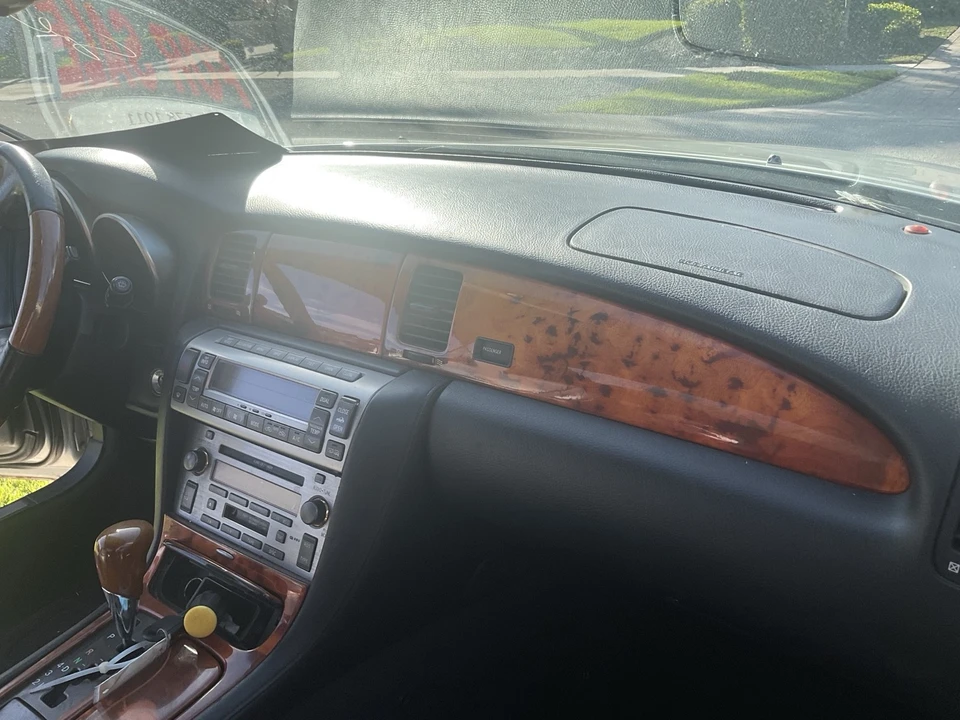 2002 Lexus SC430 - Image 16 of 17