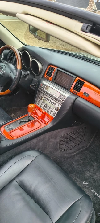 2002 Lexus SC430 - Image 14 of 21