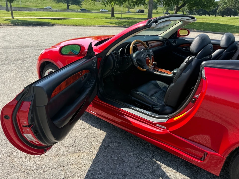 2002 Lexus SC430 - Image 9 of 20
