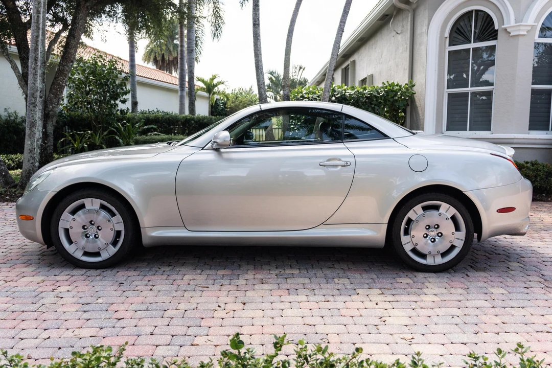 2002 Lexus SC430 - Image 3 of 31