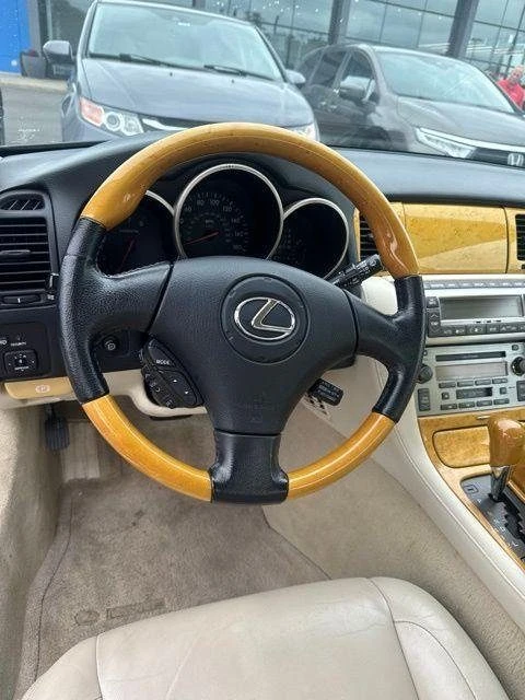 2002 Lexus SC430 - Image 8 of 10