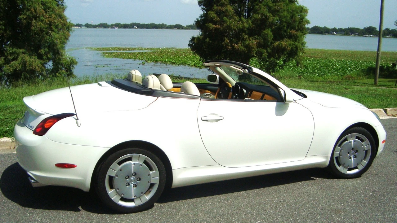 2002 Lexus SC430 - Image 3 of 24