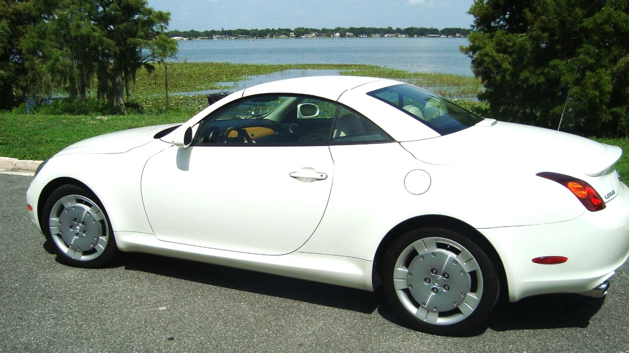 2002 Lexus SC430 - Image 13 of 24
