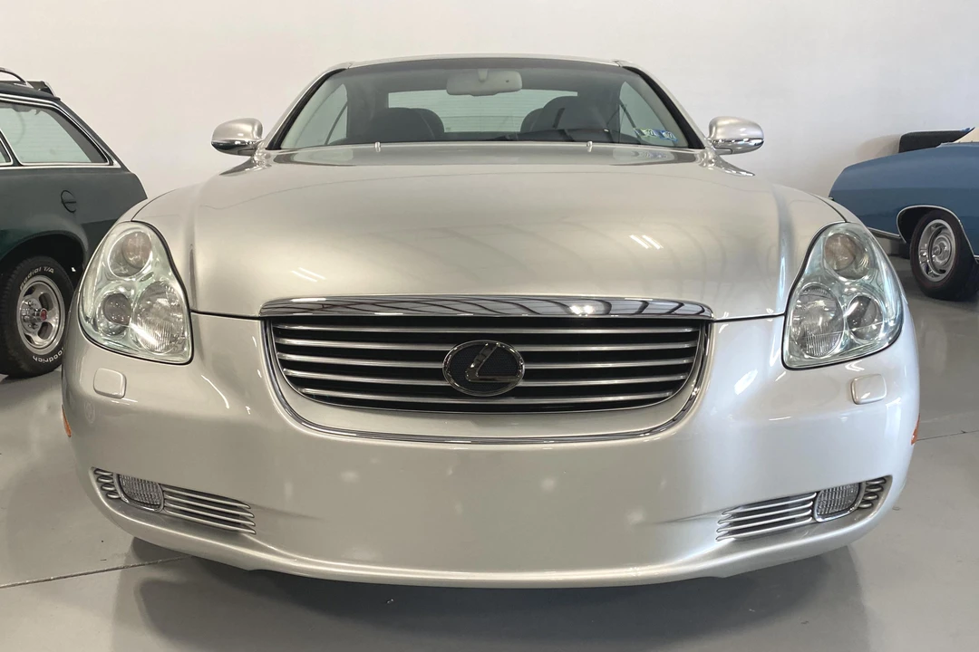 2002 Lexus SC430 - Image 2 of 5