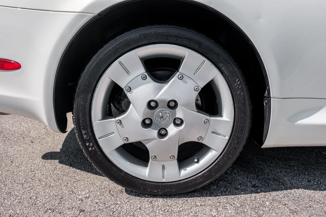 2002 Lexus SC430 - Image 24 of 31