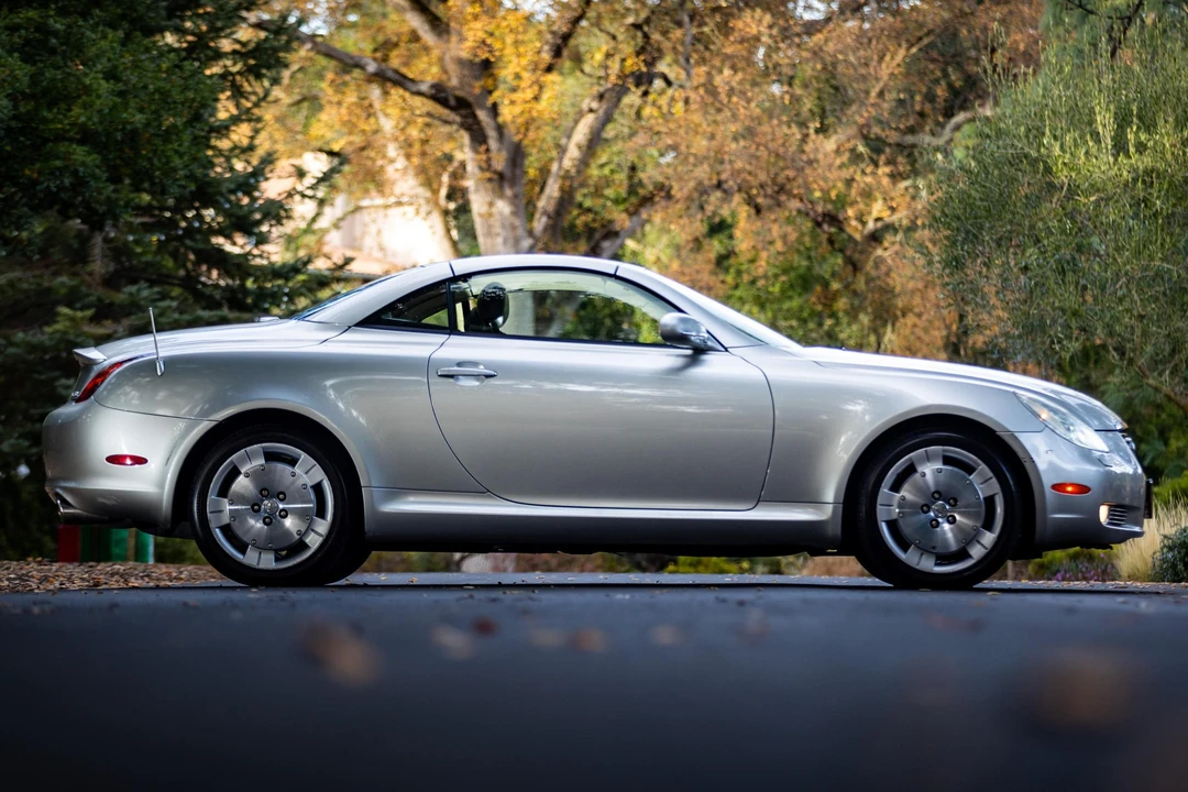 2002 Lexus SC430 - Image 3 of 31