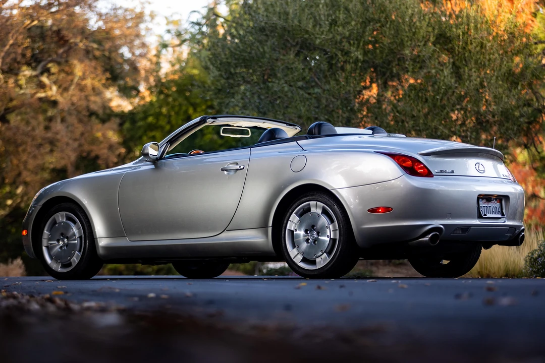 2002 Lexus SC430 - Image 4 of 31