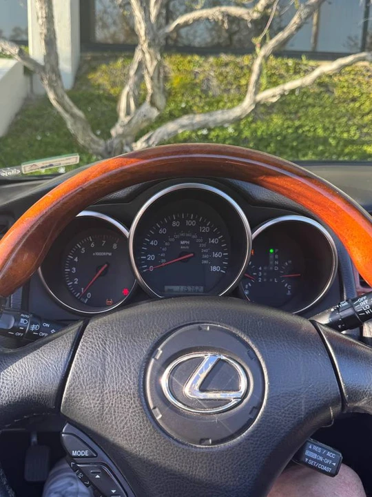 2002 Lexus SC430 - Image 9 of 15