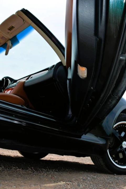 2002 Lexus SC430 - Image 10 of 14