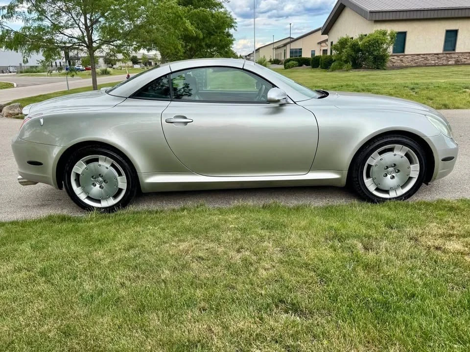 2002 Lexus SC430 - Image 10 of 20