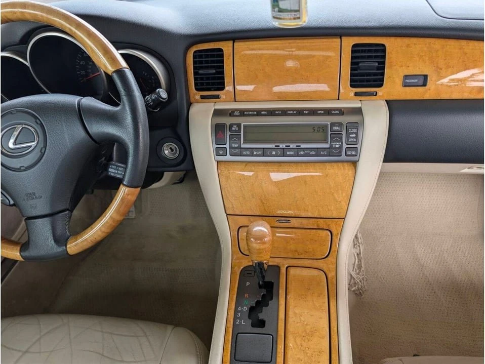2002 Lexus SC430 - Image 17 of 20