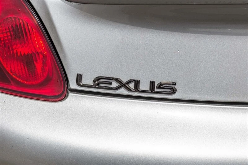 2002 Lexus SC430 - Image 17 of 20