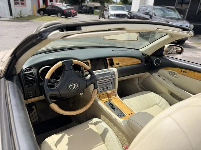 2002 Lexus SC430 - Image 5 of 6