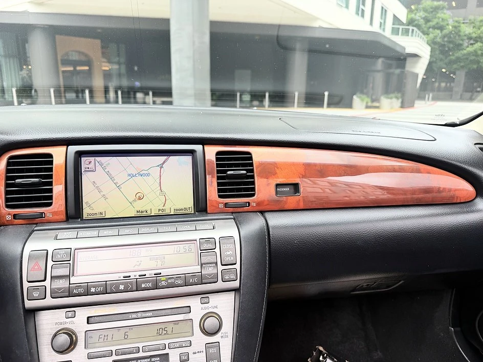 2002 Lexus SC430 - Image 12 of 20