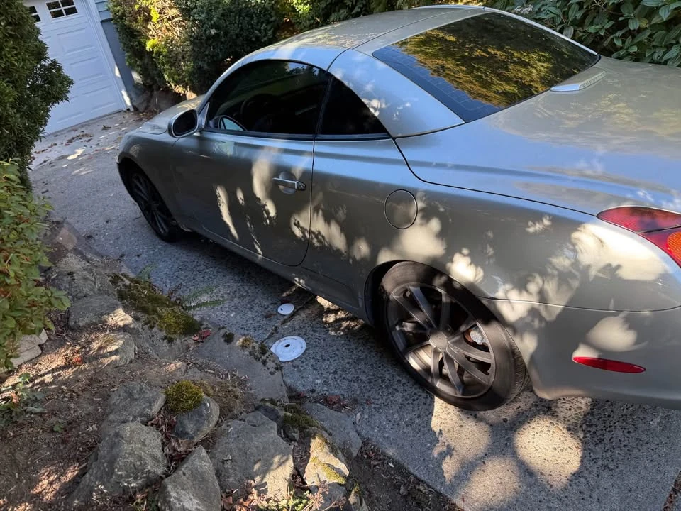 2002 Lexus SC430 - Image 3 of 4