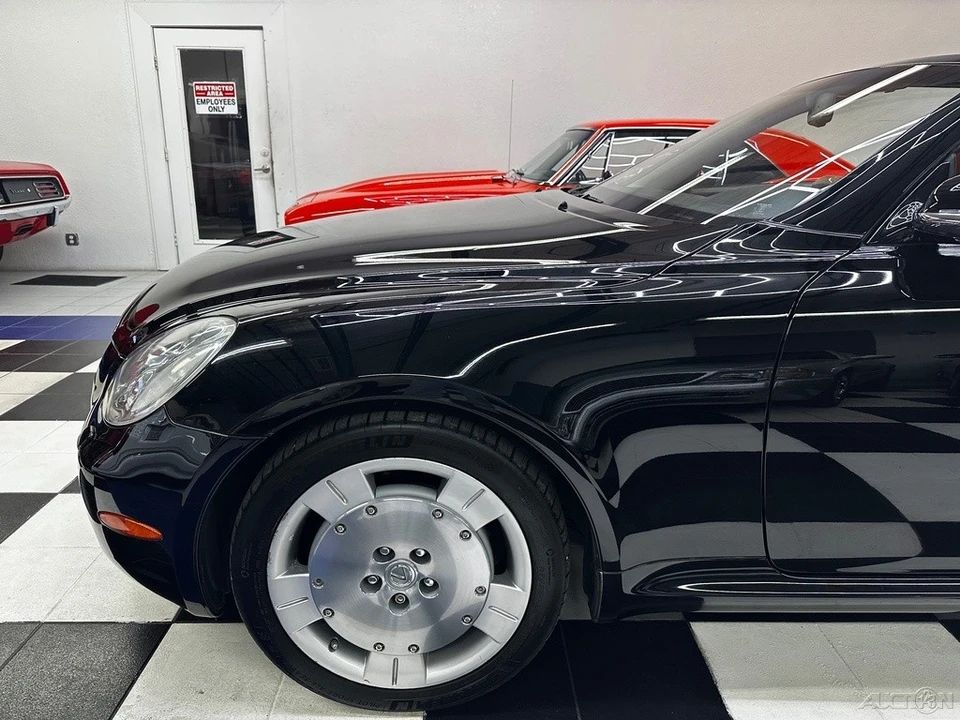 2002 Lexus SC430 - Image 10 of 24